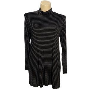 Comfy XL Top Turtle Neck Black White Stripes Hand Wash‎ Cute Career Long Sl